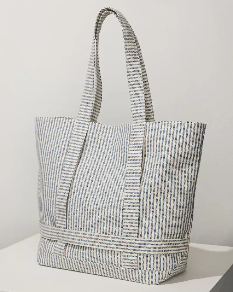 Bolso Viajero Elegante en Lona Tommy Bahama para Mujer - Estilo Casual y Práctico