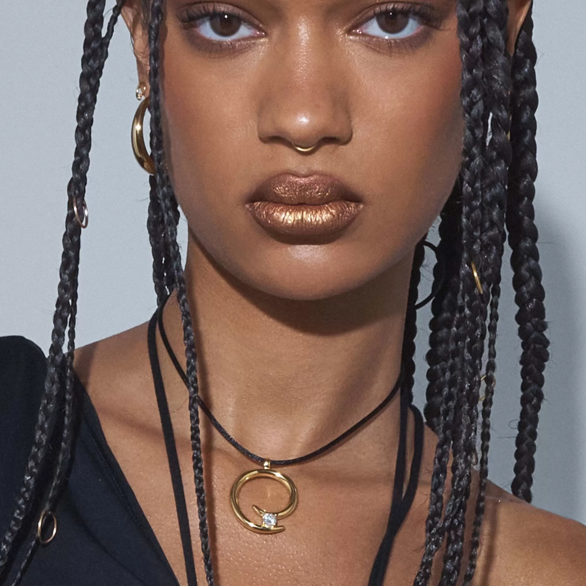 Collar Anudado Charmeur en Oro de Anissa Kermiche - Edición Limitada con Descuento Exclusivo
