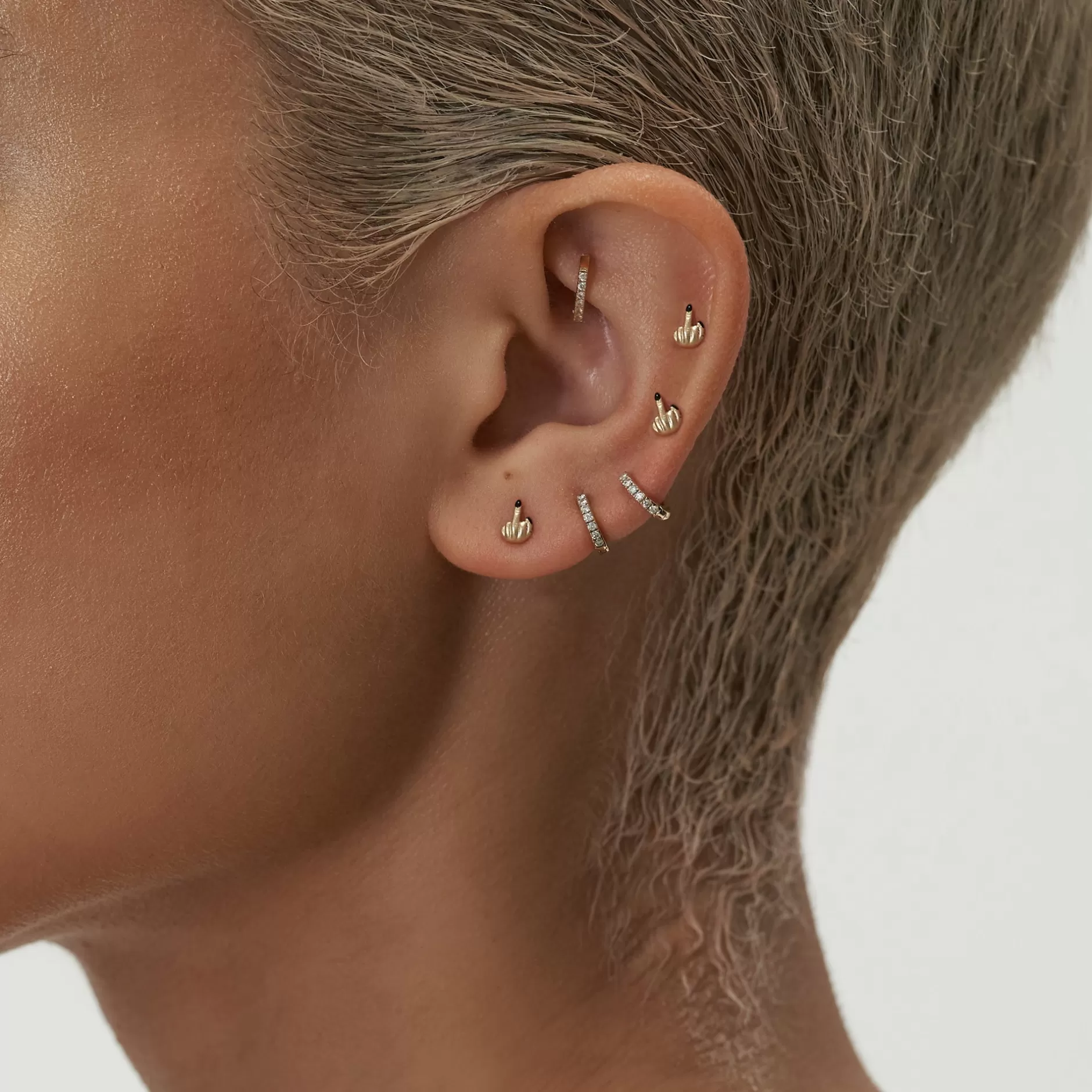 Anissa Kermiche - Tachuelas Buenas Noches con Detalle Francés - Joyería de Moda con Diseño Exclusivo