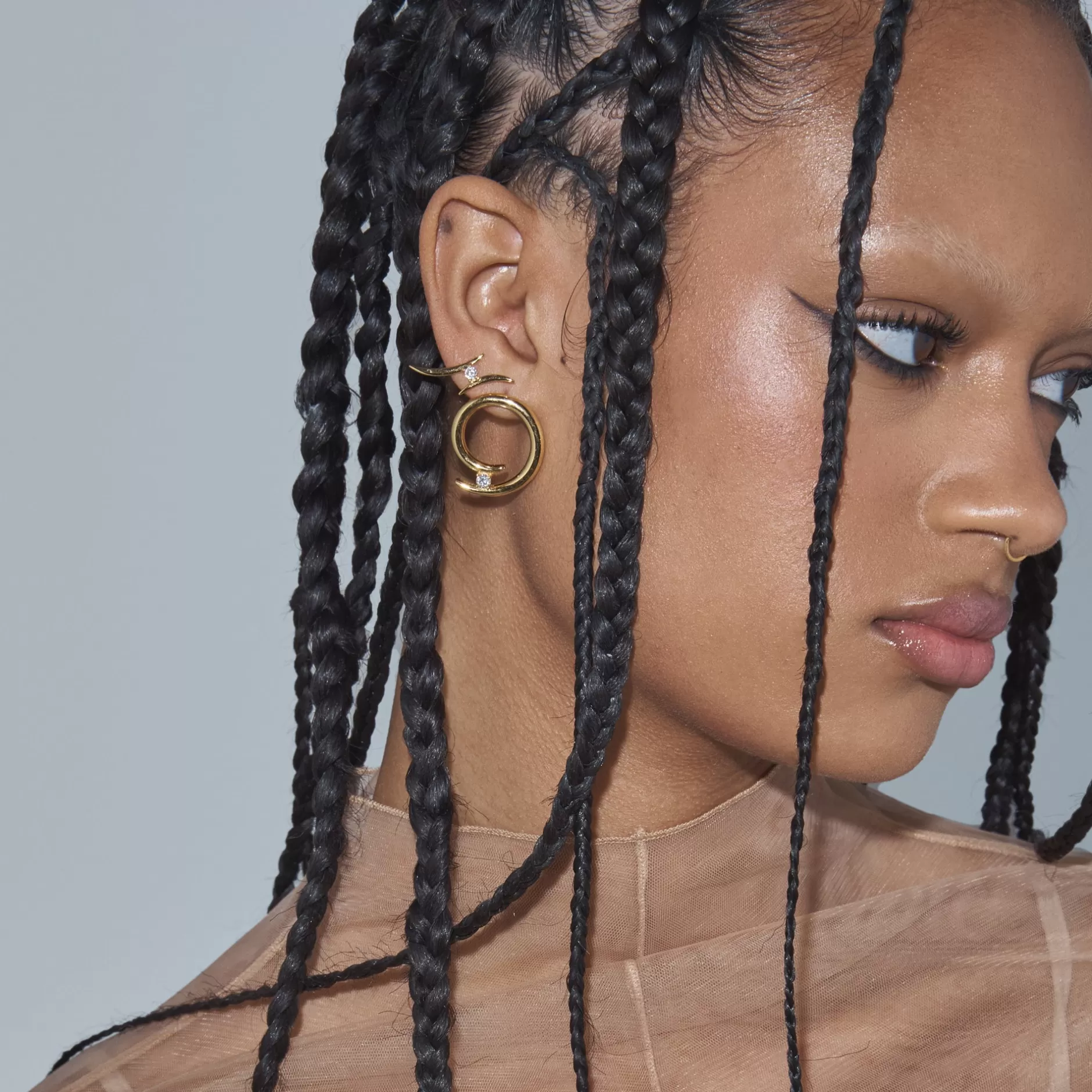 Pendientes Gran Charmeur de Anissa Kermiche - Joyería contemporánea con detalles geométricos para looks elegantes