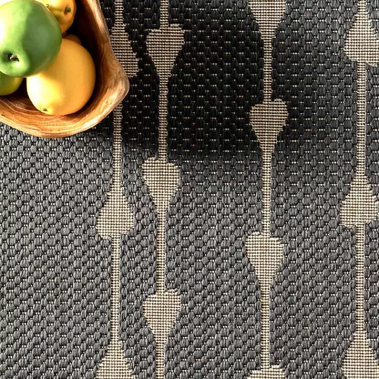Alfombra Exterior Kendall Gray en Forma de Lágrima Vertical - Tamaño 5x8 Pies | Oferta Impermeable y Duradera | Encuéntrala en Kirklands Home a Precio Accesible
