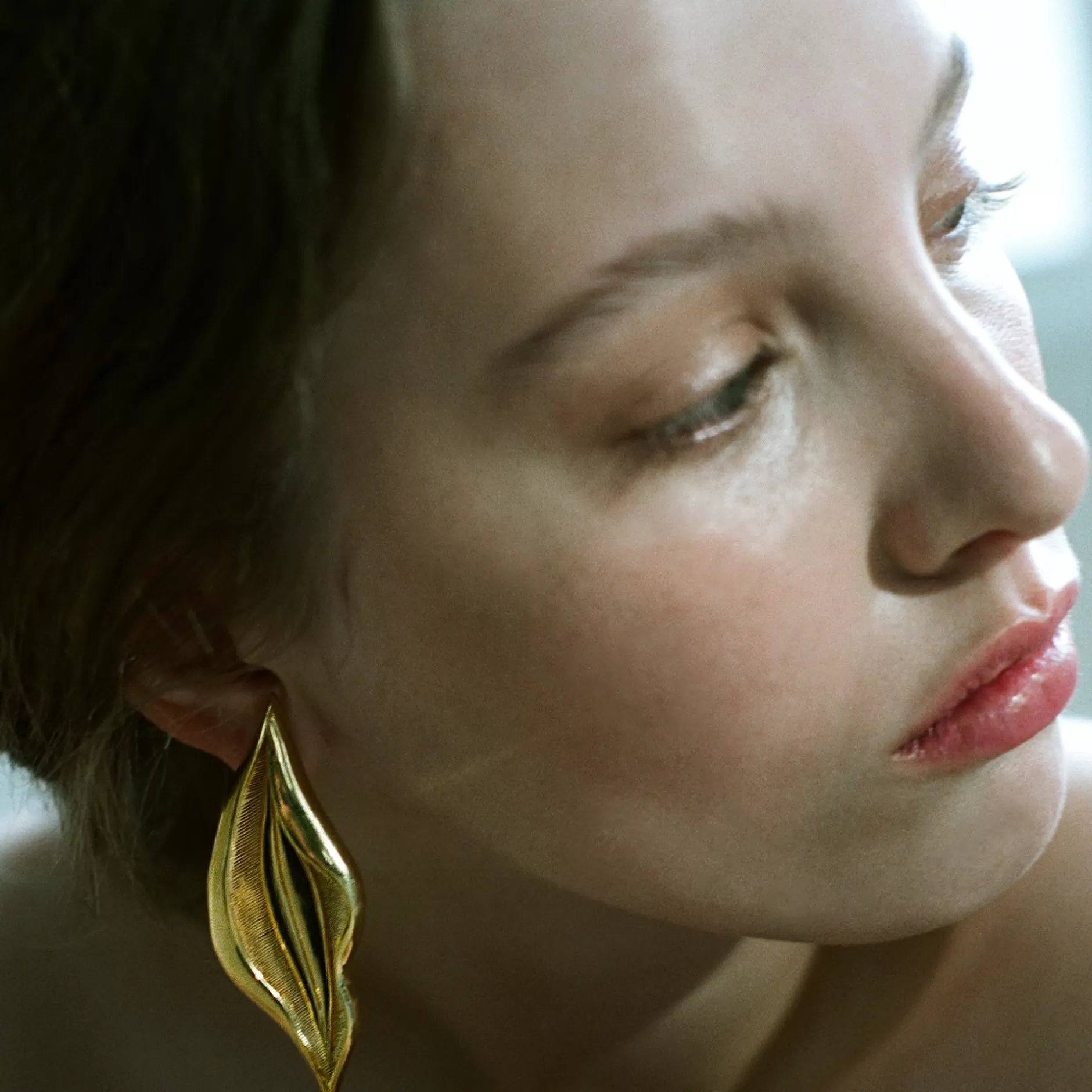 Exclusivos Aretes Ms. Connie Lingus de Anissa Kermiche - Oferta Especial con Diseño Elegante ¡No te quedes sin los tuyos!