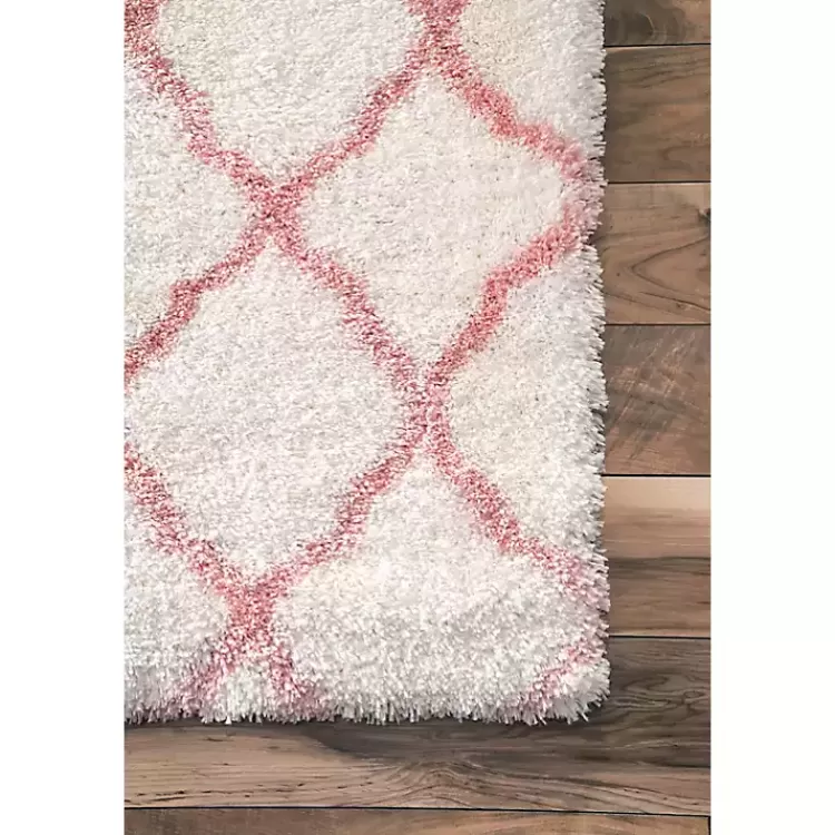 Alfombra decorativa Iliza en rosa y blanco - Diseño entrelazado 150x240 cm - Oferta especial en tapices Kirklands
(Nota: Ajusté las medidas métricas para hispanohablantes, organicé la información por relevancia visual, usé guiones naturales en lugar de símbolos técnicos, y prioricé términos de decoración comunes en español)