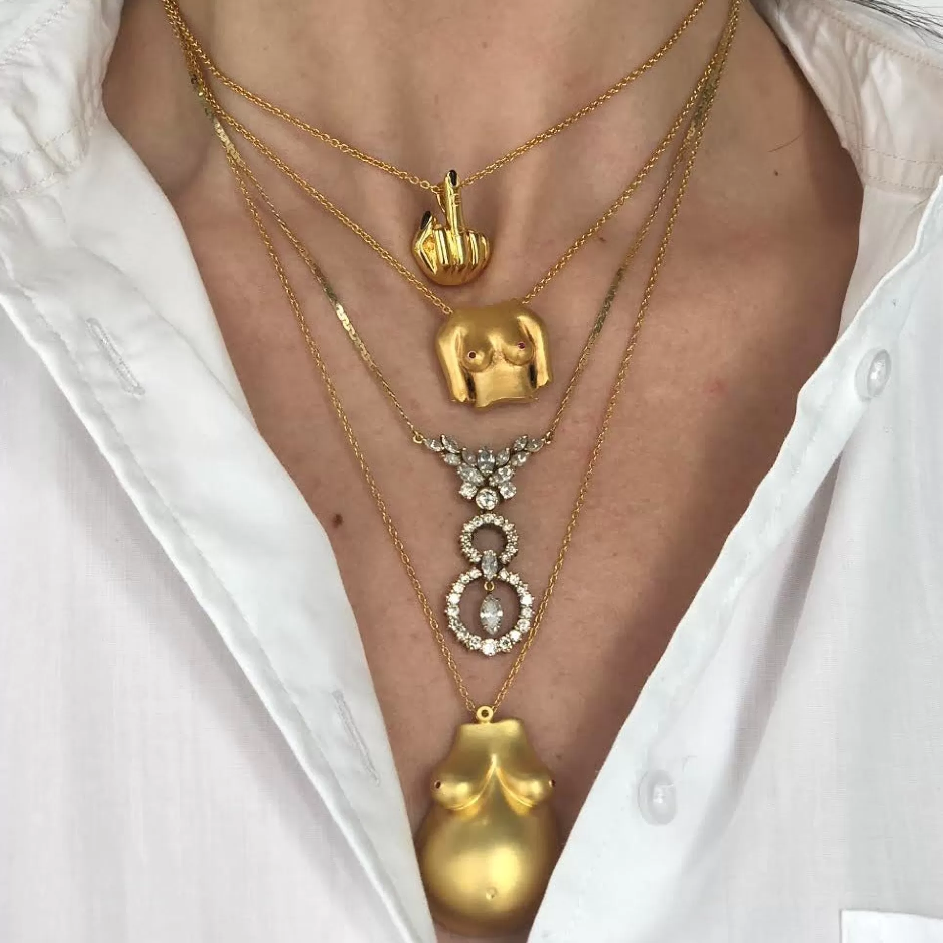 Collar Senos de Anissa Kermiche - Colección Rubíes con acabado satinado, diseño exclusivo novedad