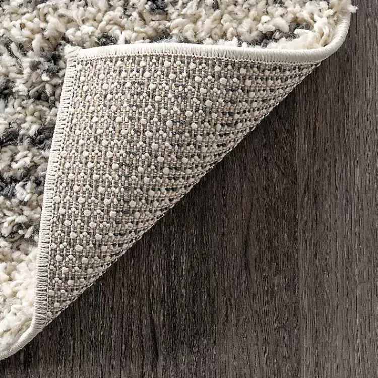 Alfombra Scarlette Diamantes Rotos - Tamaño 7x10 Pies | Diseño Exclusivo para Hogar Moderno de Kirkland's 

Este modelo combina elegancia y durabilidad con su patrón geométrico inspirado en joyería, ideal para salones y dormitorios principales. Disponible en medidas estándar norteamericanas (2.10x3 metros aprox).